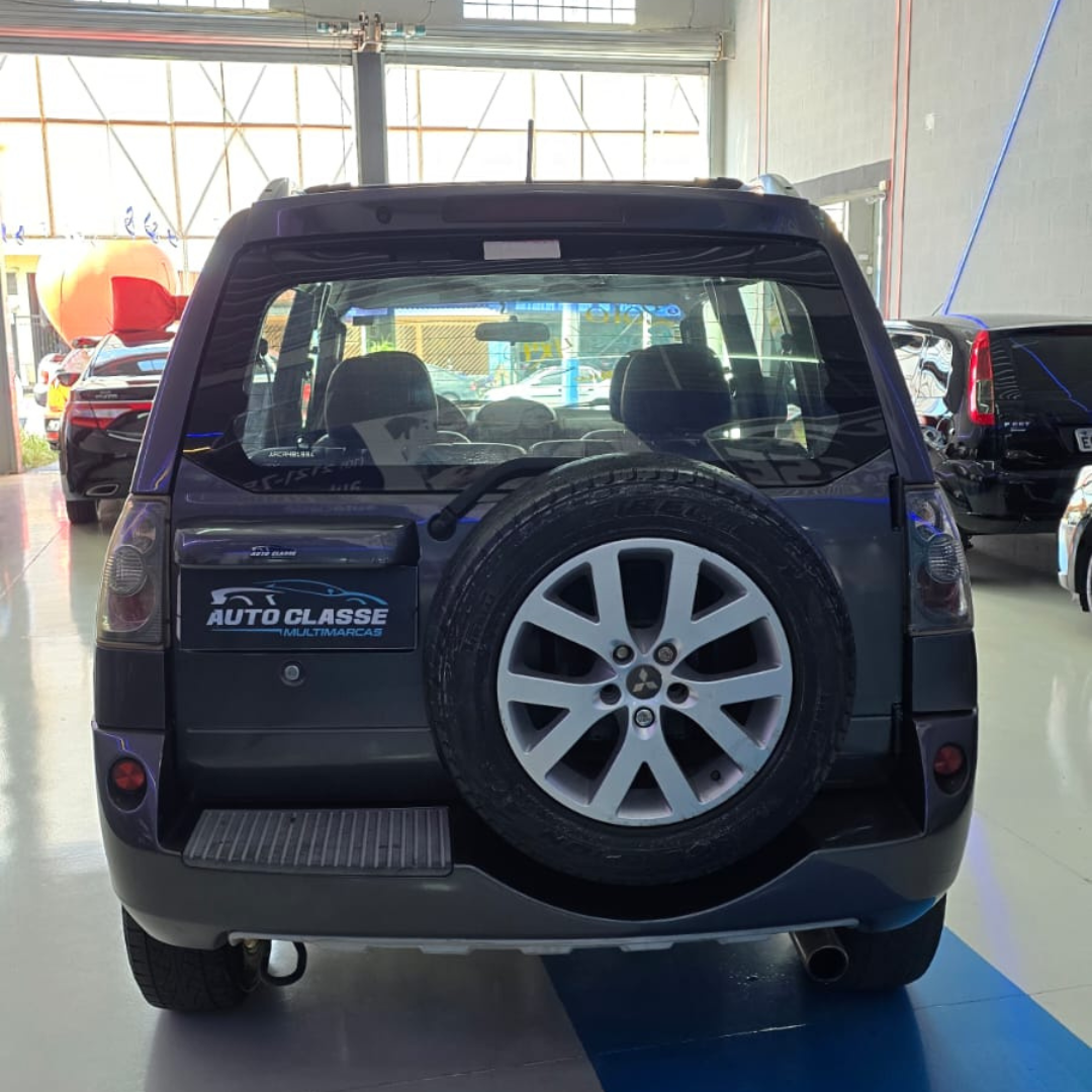 Pajero TR42 4x4 2010 cinza (7)
