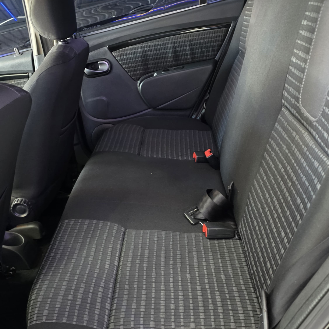 Renault_ Sandero Privilege Automático 2013 Preto (4)