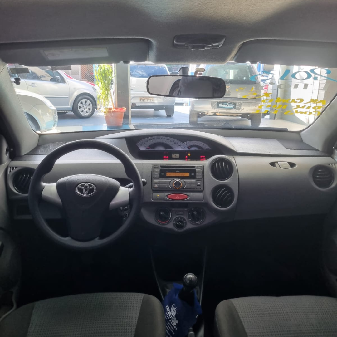 ETIOS HATCH 2013 PRETO (9)